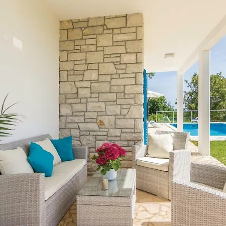 Gorgeous Home In Trget With Outdoor Swimming Pool Holiday home
