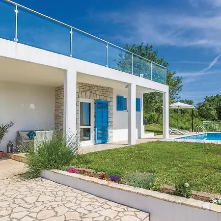 Gorgeous Home In Trget With Outdoor Swimming Pool * Trget